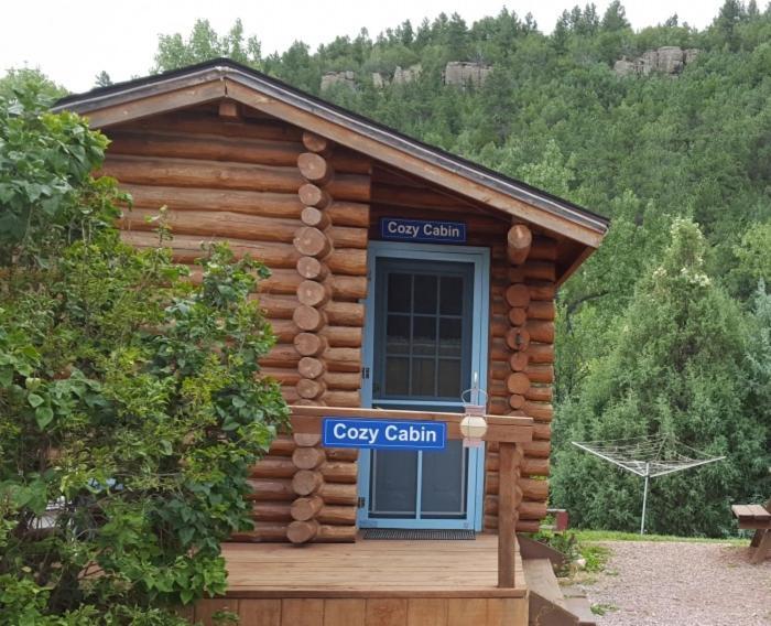 River Falls Lodging -Black Hills, South Dakota Hot Springs Esterno foto