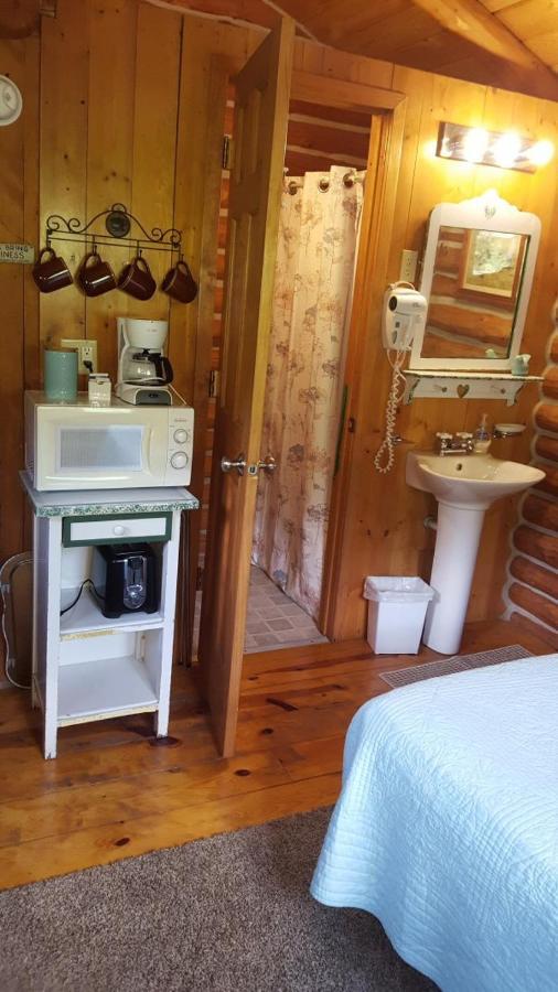 River Falls Lodging -Black Hills, South Dakota Hot Springs Esterno foto