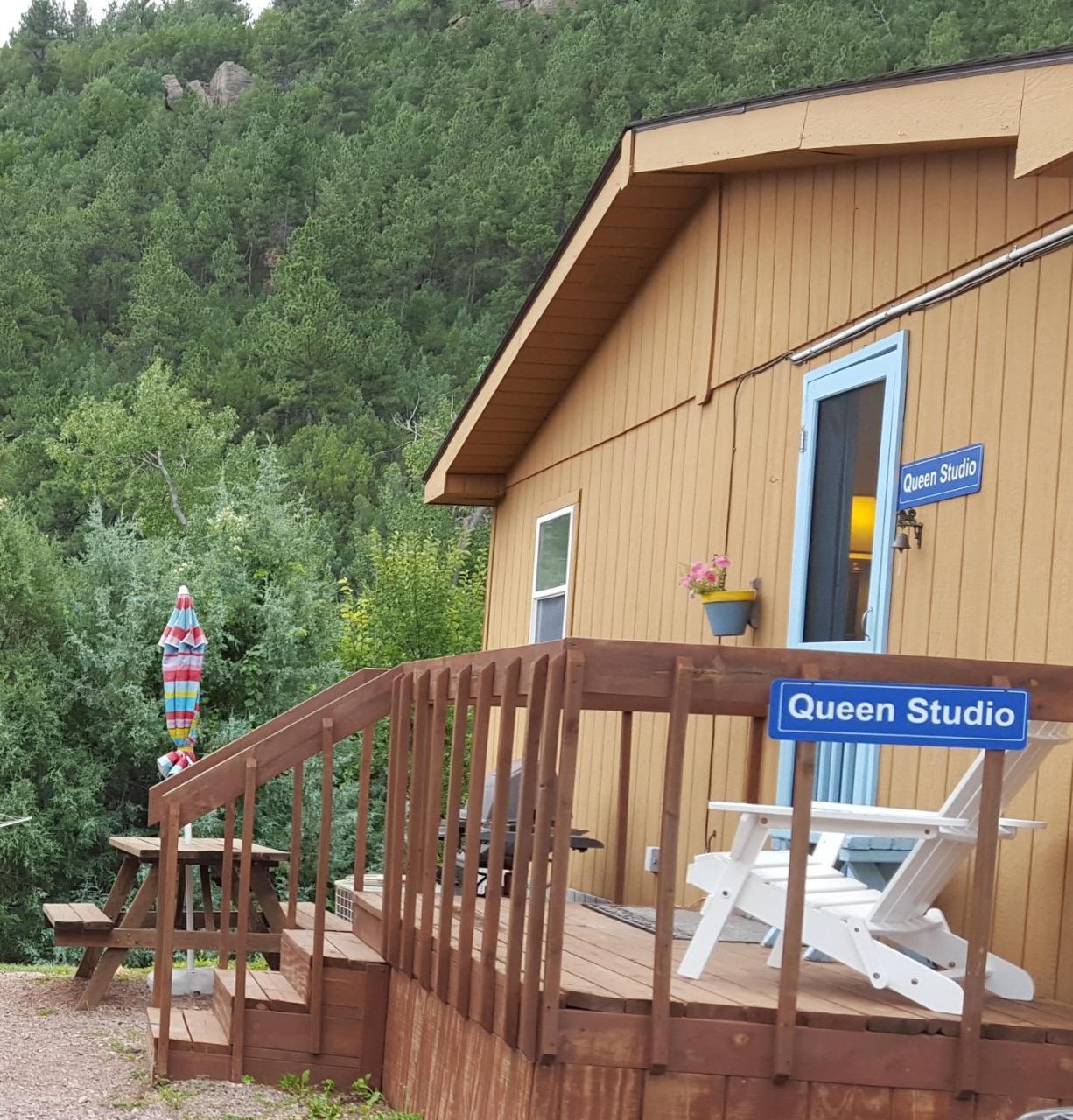 River Falls Lodging -Black Hills, South Dakota Hot Springs Esterno foto